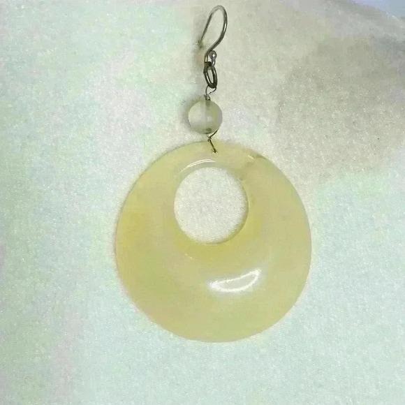 VTG Bone Colored Hoop Earrings - Mod Pierced Drops - Picture 3 of 4